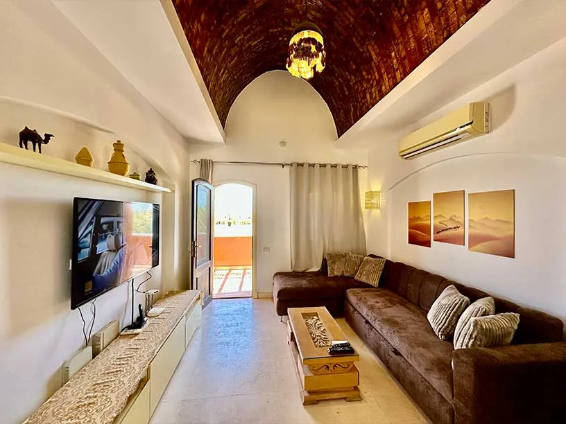 Wohnzimmer/Living Room